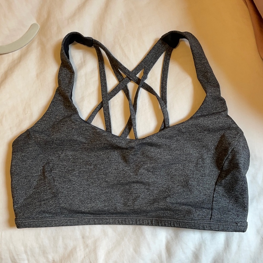 Lululemon sports bra
